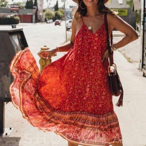 Dresses & Skirts - Bohemian Gypsy Vintage Floral Print Midi Dress red